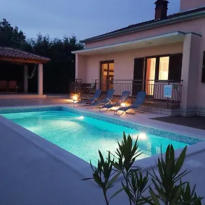 https://house-bile-bicici.in-istria.net