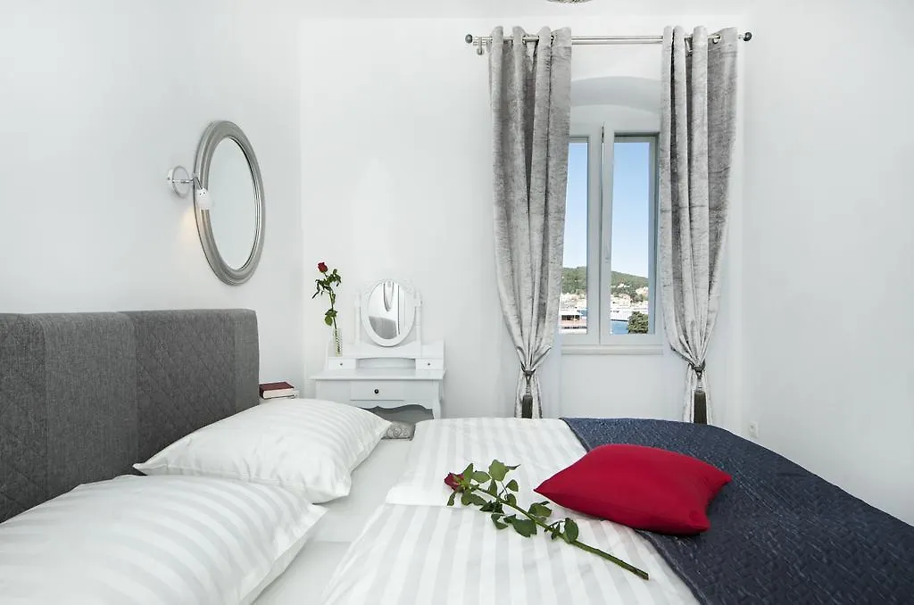 Apartments Mihaela Split